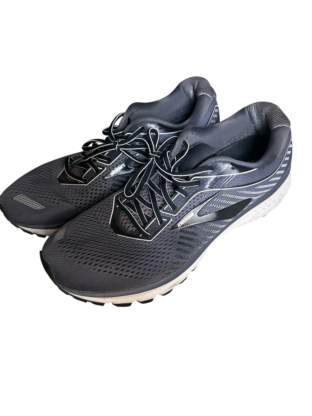 Brooks Men's Athletic Running Shoes - Gray and White Size 13